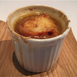 ラ クレリエール - コンソメはオニオンに対して少し味がかちすぎるかも。間違いなく美味しいけどね。