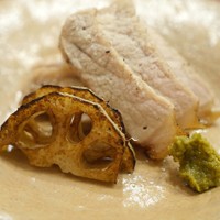 芝濱 - キングポークの炭焼き