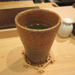 寿司つばさ - 色々な形の湯飲み♪