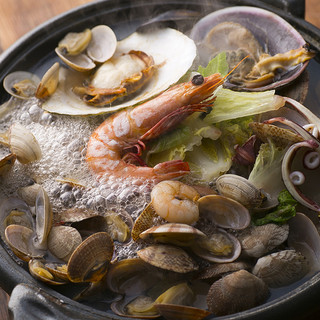 150分飲み放題付きコース料理が税込4000〜