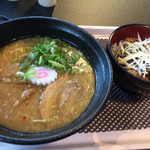 Obihiro Butadon Tsukemen Jimpei - とんこつラーメンと豚丼セット