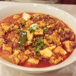 川菜館 - たっぷりの辛うま麻婆の下には