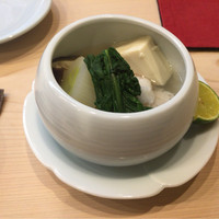 鮨 島本 - クエの徳利蒸し(骨蒸しの一種)