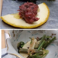 鮨あらき - ◆上：「梅」の和え物。これ河庄さんの定番ですね。 ◆下：山菜・・胡麻などで軽くお味付されています。