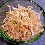 十八番 - マスターのご厚意。ちりめん山椒。