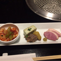 焼肉専科 肉の切り方 日本橋本店 - 