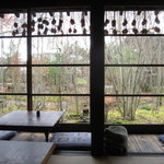 麦家 - 新緑の頃や、紅葉時期は見事かな？