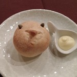 トリヤサイ - 自家製パン（鶏さんだ♪）