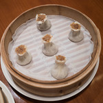 DIN TAI FUNG - 糯肉烧卖 もち米豚肉焼売　5個38元