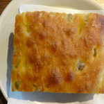 クリオロ - フォカッチャ・オリーブ