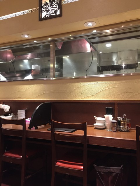 红虎饺子房 - 店内