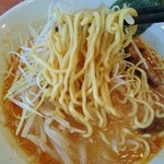 中華そば 七麺鳥 - 橙色の味噌スープ！