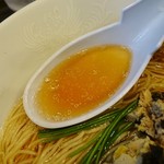 らーめん 稲荷屋 - 黄金のコンソメスープ