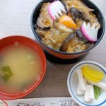 菊水 - しいたけ丼・上の全景