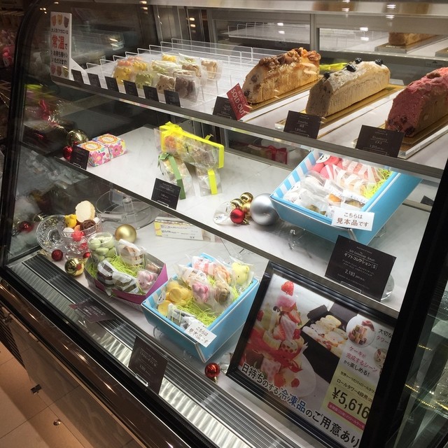 超カワイイミニロールケーキのタワー3段 By たつとこまま 閉店 Irina ペリエ千葉エキナカ店 イリナ 京成千葉 ケーキ 食べログ