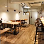 スガハラ - 店内