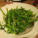 JOLLY Brewery+Restaurant - 空心菜の辛い豆板醤炒め175元