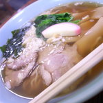 三楽 - 料理写真:こだわりの自家製麵を使った昔ながらのあっさりラーメンです。