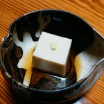 山の茶屋 - 上品な胡麻豆腐