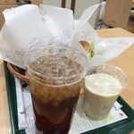 モスバーガー - ウーロン茶Lサイズ＆コーヒーシェイクLサイズ