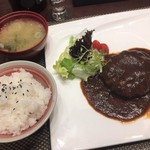 酒田和洋日本料理 - ハンバーグ定食