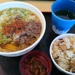道の駅 富士吉田 軽食コーナー  - 肉うどん&季節ご飯小鉢セット