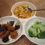 驥園川菜餐廳 - おかず2品と青菜炒め