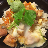 西新初喜 本店 - 親子丼
