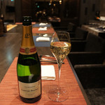 窯焼きステーキ 福田 - ローラン・ペリエ　グラス　2000円