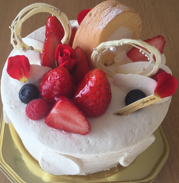モンシェールのホールケーキ By あや丸マル モンシェール 大丸京都店 烏丸 ケーキ 食べログ モンシェールのホールケーキ By あや丸マル モンシェール 大丸京都店 烏丸 ケーキ 食べログ