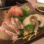 刺身和食 旭屋 - 盛り合わせ（大トロ、真鯛、モンゴウイカ）