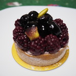 パティスリー・パリセヴェイユ - タルトオフリュイノワール