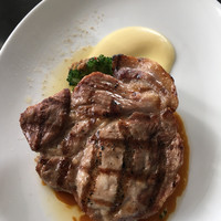 THE COSMOPOLITAN GRILL BAR TERRACE - ランチのメイン料理