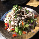 炭火焼鳥あずま - 【料理3,000円＋デラックス飲み放題2,000円】
                                豚しゃぶ風サラダ