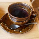 真山 - コーヒーカップのアップ