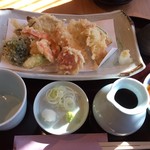 中正屋 - 天ぷら蕎麦の天ぷらです。