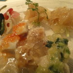 広東料理 センス - 二種類のくらげとバラの香りのコールドチキンの冷菜三種のソースで★