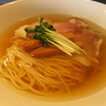 麺処　清水 南魚沼本店 - 塩煮干しそば。