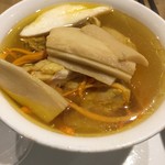 云之南 - キノコは柔らかく大ぶり