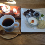 Cafe HANA - 