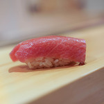鮨 あらい - マグロ中トロ