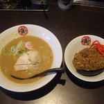 麺屋 隹 - こってり＆半炒飯