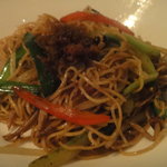 広東料理 センス - ダックと細切り野菜入り香港風炒めやきそばＸＯ醤風味★