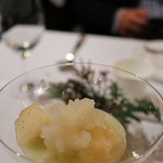 エルルカン・ビス - 2016クリスマスディナーのデザート（貴腐ワイン風味の洋梨のシュープリーズ）
