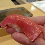鮨 いとう - 鮪とろ。リフト(^-^)/