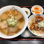 Kitakataramembannaikoboshi - 炙り焼豚ご飯セット940円♪