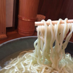 らーめん きりん - 麺はプルプル食感です。