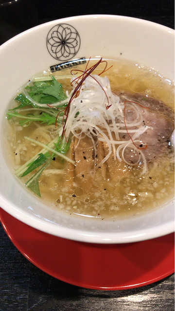 TAKANE（タカネ）沖縄の塩ラーメン店>