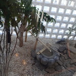 天然うなぎ しま村 - お店の庭