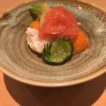 笹組 調整 - 冬ふぐ 湯引き 干し柿ともろみ味噌酢（2016年１月）